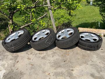 4 Gomme con cerchi originali Mercedes R19