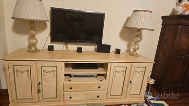 Mobile da salotto in legno chiaro