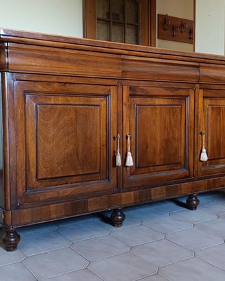 Credenza in arte povera
