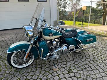 Permuto auto. Road king Vintage