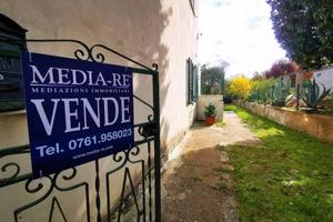 Appartamento di 100 m² con più di 5 locali a Bassa