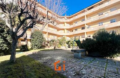 Appartamento Arredato 3 Camere 2 Bagni e Garage