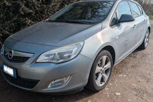 Opel Astra J 1.4 Elective 100cv Benzina/GPL