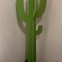 Appendiabiti in legno verde a forma di cactus