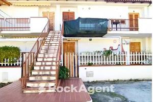 GRAZIOSO APPARTAMENTO AL MARE