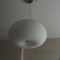 Lampadario in vetro bianco