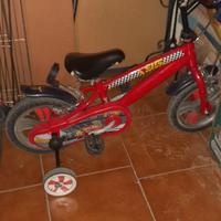 moto elettrica  e bicicletta