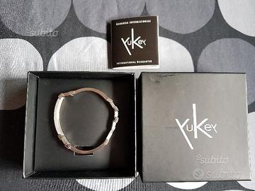 Bracciale Yukey acciaio, carbonio, zircone