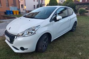 Peugeot 208 - Prezzo leggermente Trattabile 