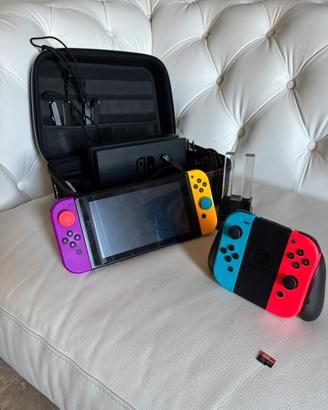 Nintendo Switch +JoyCon+512gb+accessori