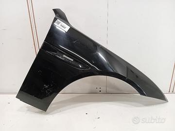 PARAFANGO ANTERIORE DESTRO JAGUAR XE Serie (X760)