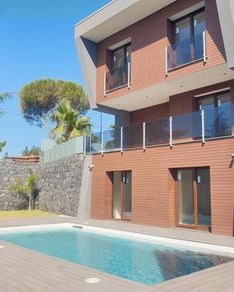 Esclusiva villa singola con stupenda piscina