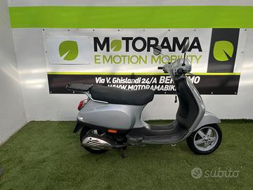 Vespa 50 LX