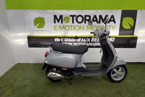 Vespa 50 LX