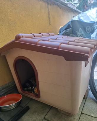 cuccia in resina per animali taglia media/piccola