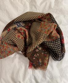 Sciarpa/foulard beige e marrone pull&bear