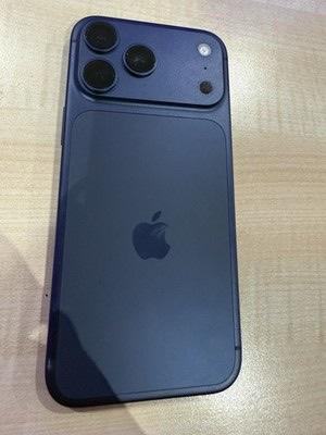 iPhone 17 pro max