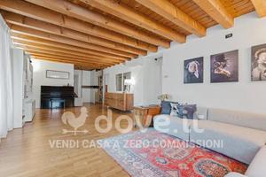 Appartamento di 160 m² con 4 locali e box auto dop