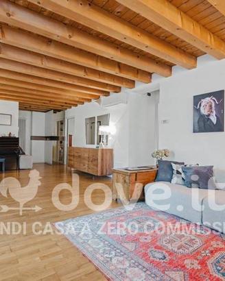 Appartamento di 160 m² con 4 locali e box auto dop