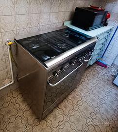 SMEG cucina a gas 5 fuochi con FORNO NUOVO