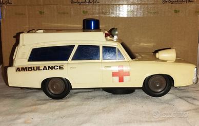 Ambulanza e camioncino dei pompieri made in jap