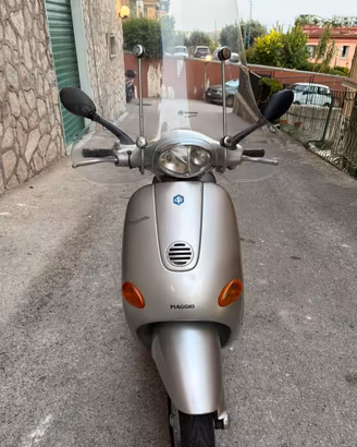 Piaggio Vespa ET4 125 - 1999