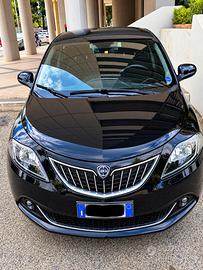 LANCIA YPSILON HYBRID 2022