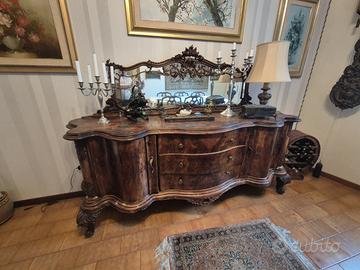Elegante sala da pranzo in stile Barocco Veneziano