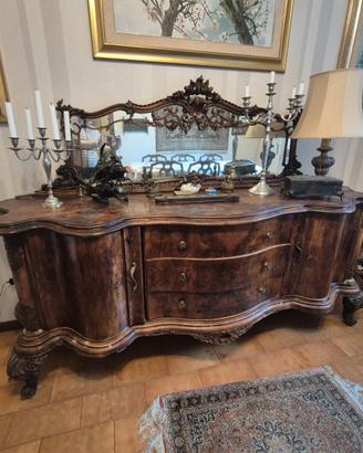 Elegante sala da pranzo in stile Barocco Veneziano