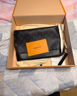 Pochett Louis Vuitton i