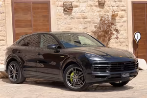 Porsche Cayenne COUPE 3.0 V6 462 CV E-HYBRID