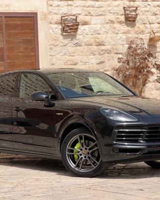 Porsche Cayenne COUPE 3.0 V6 462 CV E-HYBRID