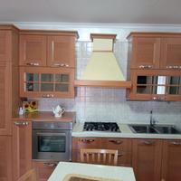 Si vende  cucina e camera da letto