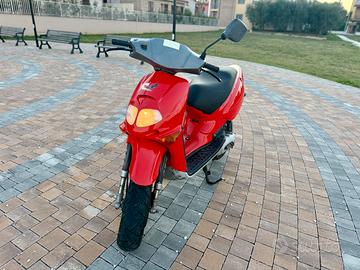 Aprilia rally 50 guidabile da 14 anni revisionato