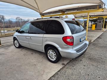  Chrysler Voyager Lx Crd 7P