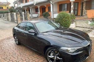 Alfa Romeo Giulia 2.2 t Business 150cv auto