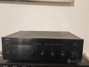 AMPLIFICATORE YAMAHA CON STEREO INTEGRATO VINTAGE