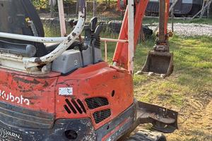 Scavatore kubota 15 u 3