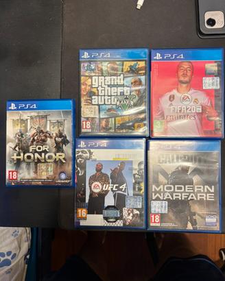 Blocco 5 Giochi PS4 (GTA V, Call of Duty, ...)