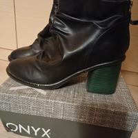 Stivaletti a tronchetto Onyx