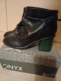 Stivaletti a tronchetto Onyx