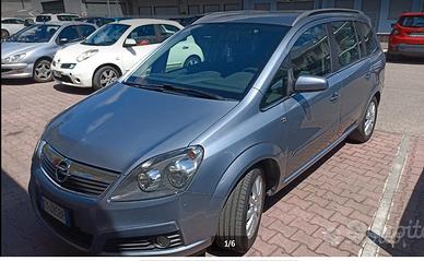 Opel Zafira B  1.9 cosmo