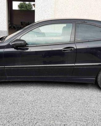 Ricambi Mercedes CLC sportcoupe codice motore 6469