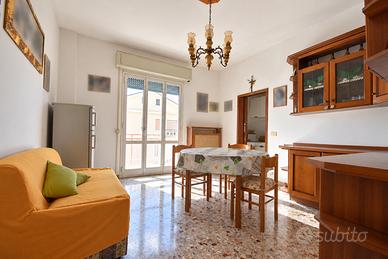 Appartamento con garage, zona Piscina