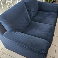 Divano due posti in Alcantara .