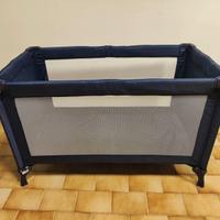 Lettino pieghevole da campeggio/portatile.