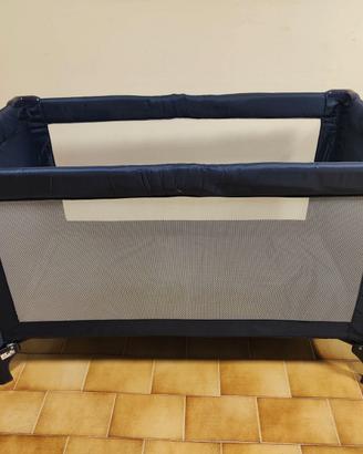 Lettino pieghevole da campeggio/portatile.