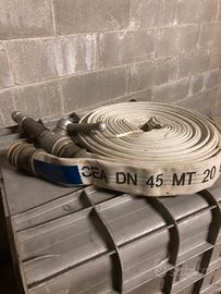 Tubo idrante con lancia