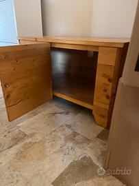 Mobiletto porta Tv in legno