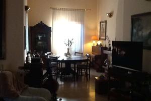 Villa di 400 m² con più di 5 locali e box auto a S
